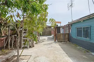 5317 W Henderson Pl, Santa Ana, CA 92704 - Photo 37