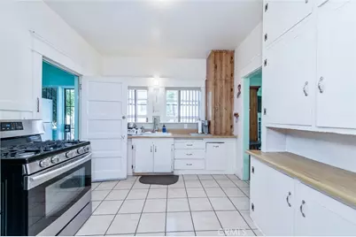 406 E Walnut, Santa Ana, CA 92701 - Photo 17