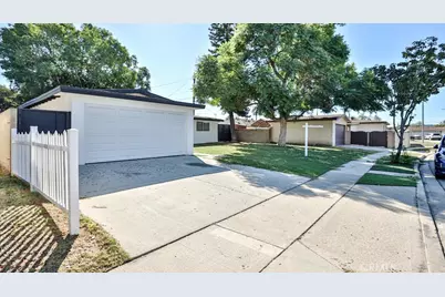 2540 W Picadilly, Anaheim, CA 92801 - Photo 47