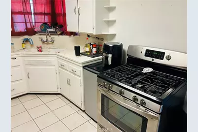 3432 N Sierra Way, San Bernardino, CA 92405 - Photo 5