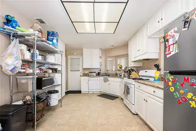 9722 Walnut Street, Bellflower, CA 90706 - Photo 15