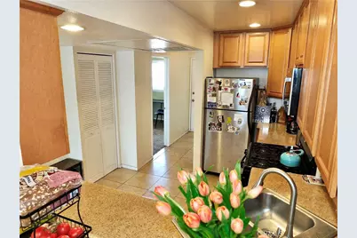 1605 E 2nd #302, Long Beach, CA 90802 - Photo 3