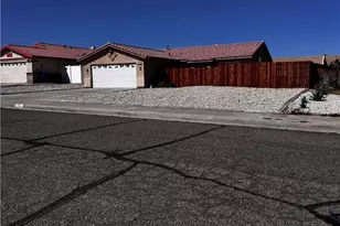14378 Chestnut St, Adelanto, CA 92301 - Photo 3