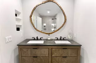 4709 Dunman, Woodland Hills, CA 91364 - Photo 25