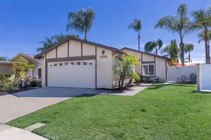 27302 Osuna, Mission Viejo, CA 92691 - Photo 3