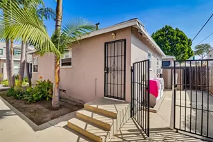 2661 Lime Ave, Signal Hill, CA 90755 - Photo 13