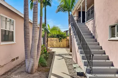 2661 Lime Avenue, Signal Hill, CA 90755 - Photo 11