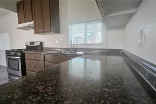 6601 Eucalyptus Dr, Bakersfield, CA 93306 - Photo 11