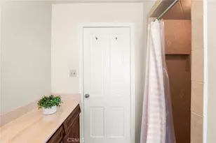 9570 Gallatin Rd, Downey, CA 90240 - Photo 33