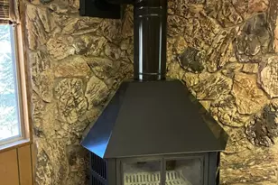 23992 Lakeview Dr, Crestline, CA 92325 - Photo 31