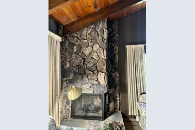 23992 Lakeview Dr., Crestline, CA 92325 - Photo 9