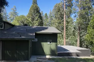 705 Clubhouse, Twin Peaks, CA 92391 - Photo 21