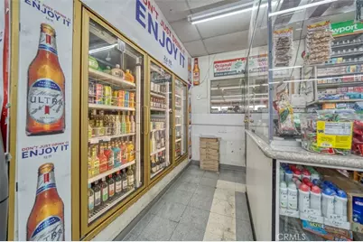 4700 W Imperial, Inglewood, CA 90304 - Photo 11