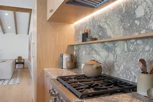 2880 Clubhouse Rd, Costa Mesa, CA 92626 - Photo 11