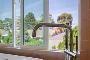 2880 Clubhouse Rd, Costa Mesa, CA 92626 - Photo 37