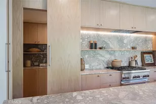 2880 Clubhouse Rd, Costa Mesa, CA 92626 - Photo 15