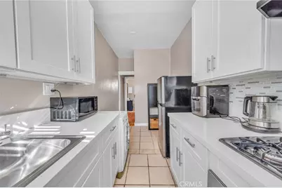 4125 Figueroa Street #218, Los Angeles, CA 90037 - Photo 11