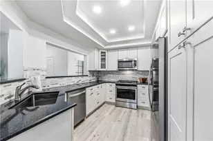 8192 Sandcove Cir, Huntington Beach, CA 92646 - Photo 15