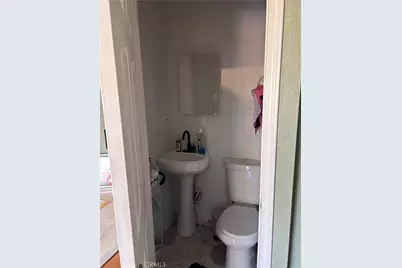 250 N Linden, Rialto, CA 92376 - Photo 19