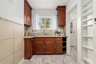 1159 W 54th St, Los Angeles, CA 90037 - Photo 11