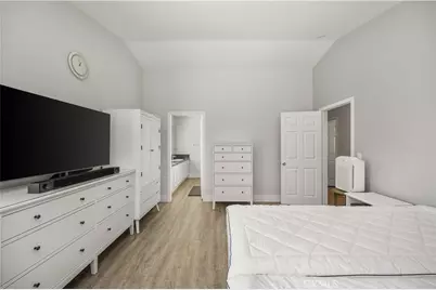 418 E Olive #B, Monrovia, CA 91016 - Photo 17