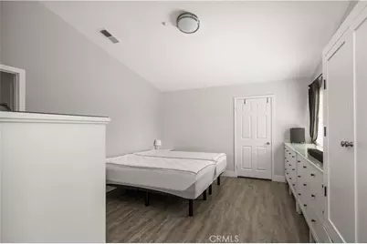 418 E Olive #B, Monrovia, CA 91016 - Photo 17