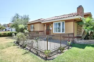 4704 E Centralia St, Long Beach, CA 90808 - Photo 3