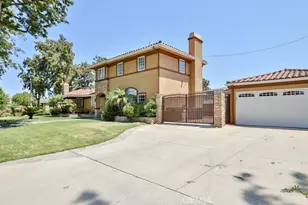 4704 E Centralia St, Long Beach, CA 90808 - Photo 1