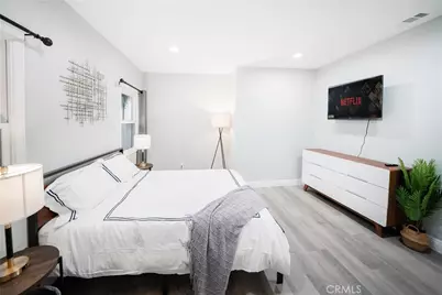 501 E Washington Avenue, Santa Ana, CA 92701 - Photo 5