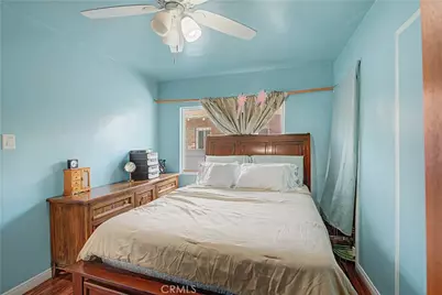 1425 W Gage, Los Angeles, CA 90047 - Photo 19