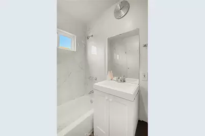 1425 W Gage, Los Angeles, CA 90047 - Photo 17