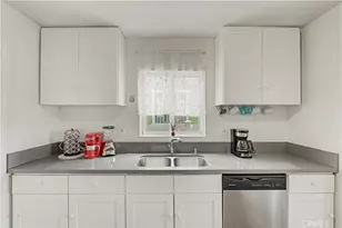 1425 W Gage, Los Angeles, CA 90047 - Photo 7