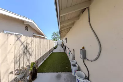 2219 W Coronet Avenue, Anaheim, CA 92801 - Photo 37