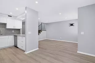 17835 Beard Ln, Huntington Beach, CA 92647 - Photo 9