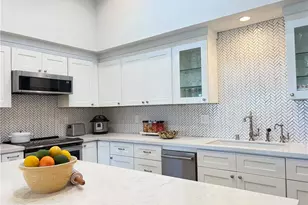 1340 Kenwood Rd, Seal Beach, CA 90740 - Photo 15