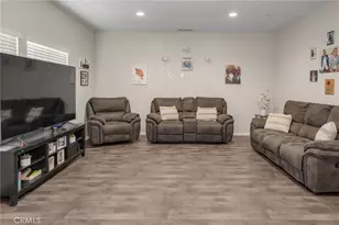 11892 Espola Pl, Victorville, CA 92392 - Photo 7