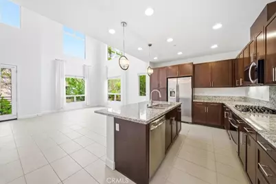 27 Soho, Irvine, CA 92612 - Photo 21