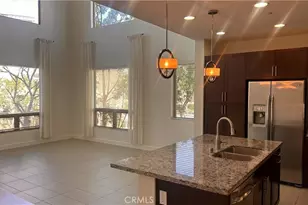 27 Soho, Irvine, CA 92612 - Photo 5