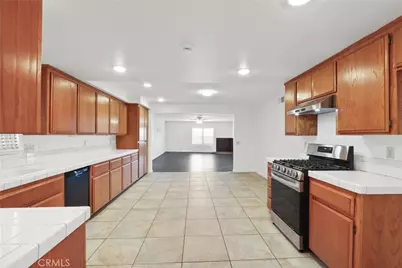 121 S Connie Circle, Anaheim, CA 92806 - Photo 13