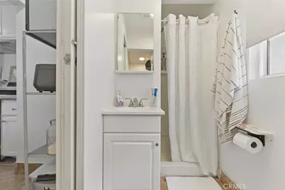 725 W 107th, Los Angeles, CA 90044 - Photo 31