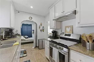 725 W 107th, Los Angeles, CA 90044 - Photo 15