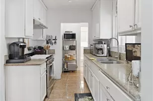 725 W 107th, Los Angeles, CA 90044 - Photo 19