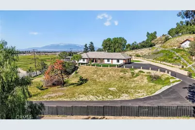 11891 San Timoteo Canyon Road, Redlands, CA 92373 - Photo 7