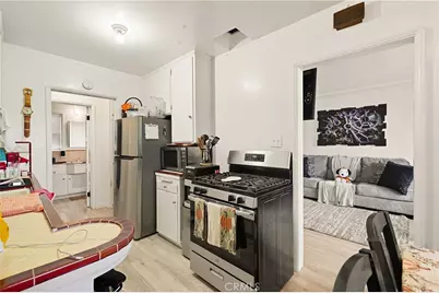 7015 Templeton, Huntington Park, CA 90255 - Photo 15