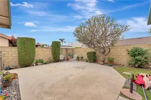 10685 Lynn Cir, Cypress, CA 90630 - Photo 27