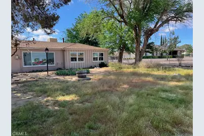 15683 Fir, Hesperia, CA 92345 - Photo 3