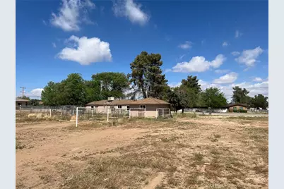 15683 Fir, Hesperia, CA 92345 - Photo 35