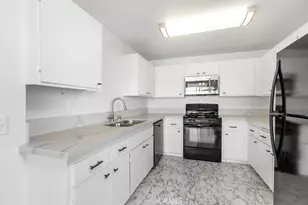 409 Utica, Huntington Beach, CA 92648 - Photo 5
