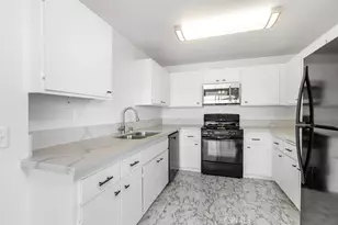 409 Utica, Huntington Beach, CA 92648 - Photo 9
