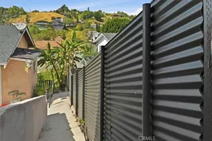 527 Clifton, Los Angeles, CA 90031 - Photo 17